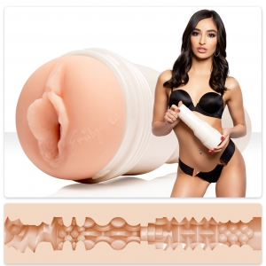 Masturbator Fleshlight Emily Willis Squirt Vagin Realist Masturbator Fleshlight Emily Willis Squirt Vagin Realist pe Domnisoare.ro