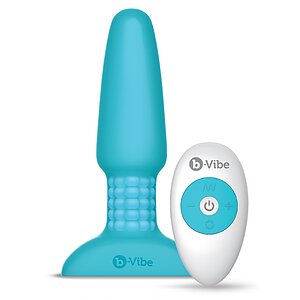 B-Vibe Vibrating Plug Albastru B-Vibe Vibrating Plug Albastru pe Domnisoare.ro